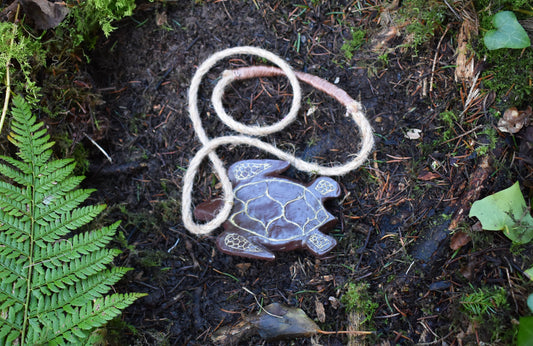 Survivor Hidden Immunity Idol Season 14 Fiji Prop Replica (Free Shipping)